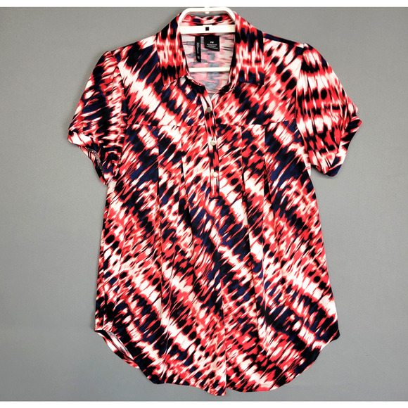New Directions Top Womens Petites PM Red Black White Abstract Soft 1/4 Button - Picture 1 of 10